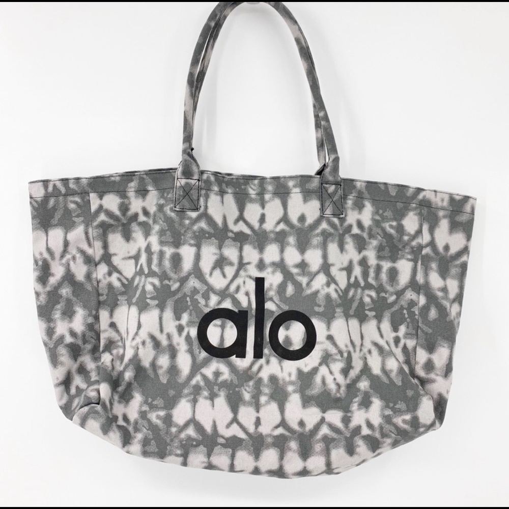 New Alo Yoga Gray Tie-Dye Shopper Tote - Picture 6 of 11